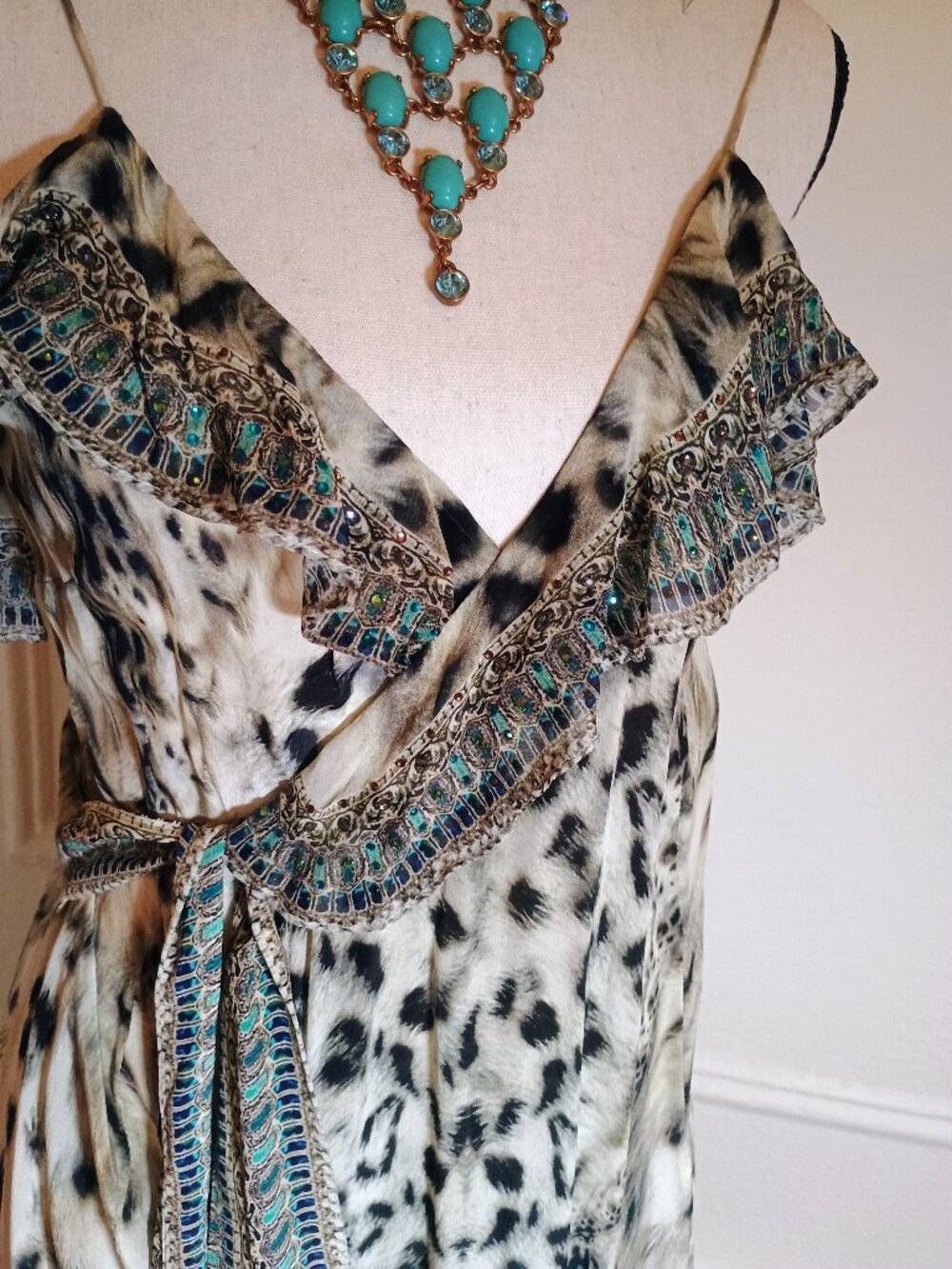 Camilla Snow Whispers silk dress wrap S BEAUTIFUL! - Picture 2 of 7